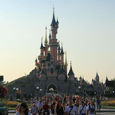 Appartement Wakandais-Proche Disney, Parking & Wifi Montévrain Exterior foto